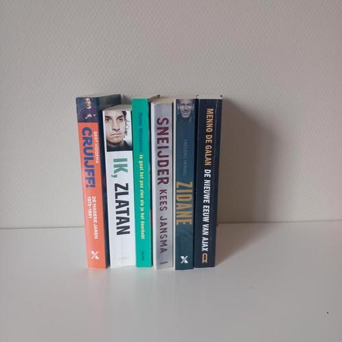 Stapel voetbaboeken (ook los tekoop), Boeken, Sportboeken, Zo goed als nieuw, Balsport, Ophalen of Verzenden
