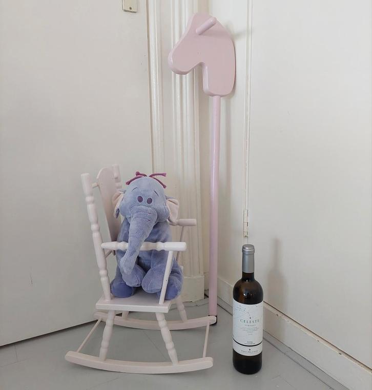 Poppenstoel Paard Hout Roze Speelgoed Stokpaard, Kinderen en Baby's, Speelgoed | Houten speelgoed, Zo goed als nieuw, Ophalen