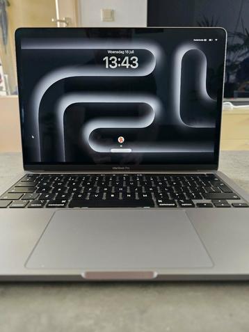 Macbook pro 13inch  2020. I7 16GB 512GB  beschikbaar voor biedingen