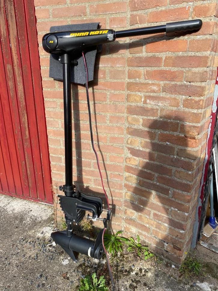 Minn Kota elektromotor Vector 3X 55lbs (12 Volt), Watersport en Boten, Hengelsport | Roofvissen, Gebruikt, Overige typen, Ophalen