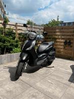 Piaggio Beverly 350, Fietsen en Brommers, Scooters | Piaggio, Benzine, Overige modellen, Ophalen of Verzenden, Zo goed als nieuw