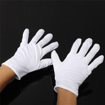 Èèn Paar Witte Katoenen Handschoenen (èn Gratis Verzending) beschikbaar voor biedingen