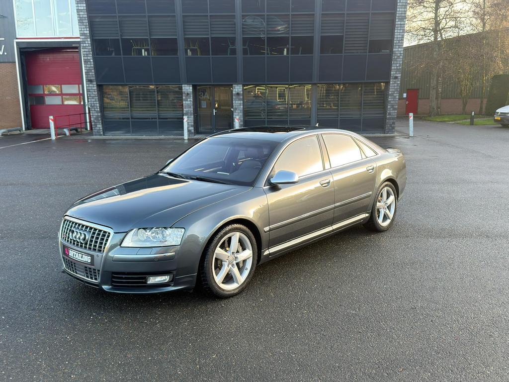 Audi S8 5.2 V10 Quattro AUT 2006 Grijs, Auto's, Audi, Particulier, S8, Achteruitrijcamera, Adaptive Cruise Control, Airbags, Airconditioning