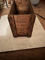 Welfare biscuits houten kist, Ophalen, Nederland, Kist of Geocache