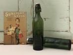 Franse antieke groene zware fles met porseleinen dop, Antiek en Kunst, Antiek | Glas en Kristal, Ophalen of Verzenden