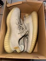 Yeezy 350, Kleding | Dames, Schoenen, Ophalen of Verzenden, Zo goed als nieuw, Wit, Sneakers of Gympen