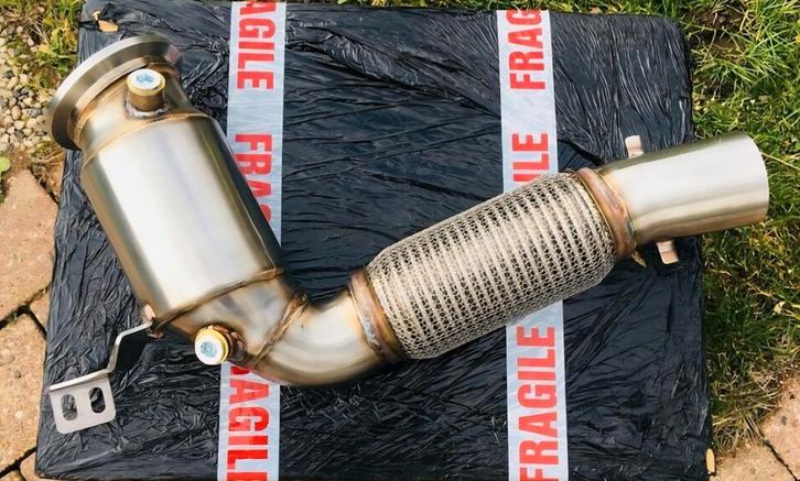Uitlaat downpipe sport kat MINI COOPER S 2.0 F54 F55 F56 F57, Auto diversen, Tuning en Styling, Ophalen of Verzenden