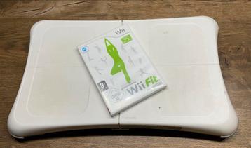 Wii Fit Plus met Balance Board beschikbaar voor biedingen