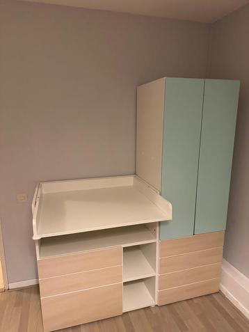 Babykamer Meubel: Verschoontafel & Kledingkast beschikbaar voor biedingen