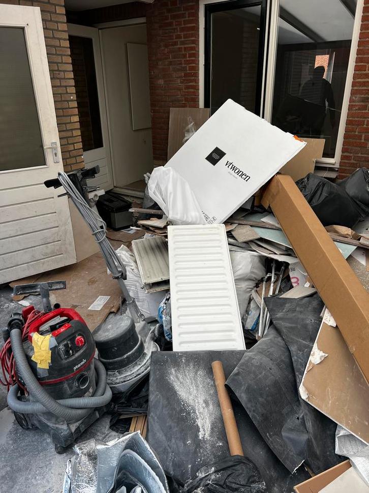 Gratis!! Laminaat, Radiator & Overig Materiaal, Doe-het-zelf en Verbouw, Overige Doe-het-zelf en Verbouw, Gebruikt, Ophalen