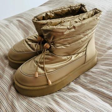 Snowboots goud sneeuw boots40/41 NIEUW beschikbaar voor biedingen