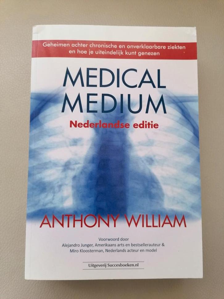 Medical Medium - Anthony William, Boeken, Gezondheid, Dieet en Voeding, Zo goed als nieuw, Gezondheid en Conditie, Ophalen of Verzenden