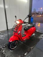 Vespa Sprint Rood 2017, Fietsen en Brommers, Scooters | Vespa, Ophalen, Gebruikt