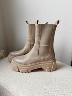 Beige boots. SACHA maat 39, Ophalen of Verzenden, Zo goed als nieuw, Beige