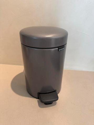 Brabantia Pedaalemmer Donkergrijs beschikbaar voor biedingen