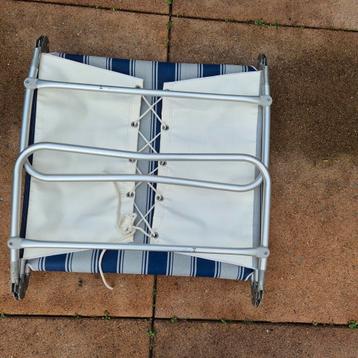 2 Lichtgewicht Ligbedden - 40cm Hoogte beschikbaar voor biedingen