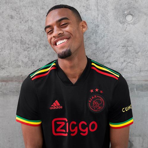 Gezocht: Ajax Three Little Birds shirt - Maat M (Nieuwstaat), Sport en Fitness, Voetbal, Nieuw, Shirt, Ophalen of Verzenden