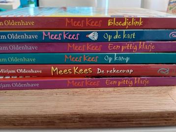 5 x Mees Kees in nieuw staat. Per stuk beschikbaar voor biedingen