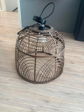 Rotan hanglamp beschikbaar voor biedingen