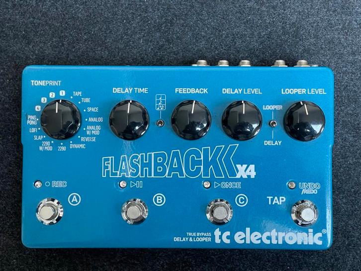 TC Electronic Flashback X4 Delay Pedaal, Muziek en Instrumenten, Effecten, Zo goed als nieuw, Delay of Echo, Ophalen of Verzenden