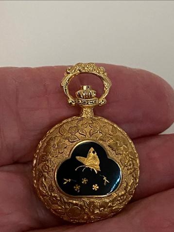 Kettinghanger horloge vlinder  beschikbaar voor biedingen