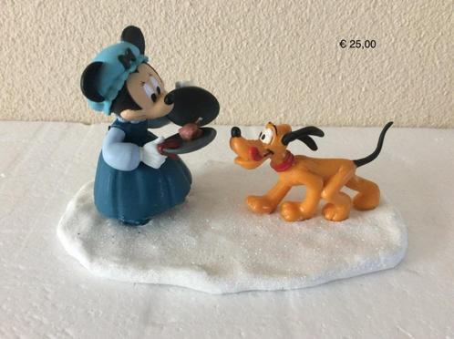 Disney Minnie mouse en Pluto - beeldje - kerstdorp - scrooge, Verzamelen, Disney, Zo goed als nieuw, Beeldje of Figuurtje, Mickey Mouse