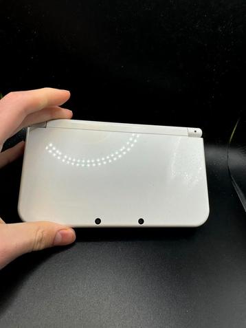 New 3ds xl wit beschikbaar voor biedingen