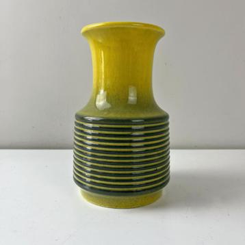 Vintage vaasje Jasba Keramik in geel / groen glazuur.  beschikbaar voor biedingen