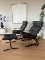 Einar Hove ‘Skyline’ stoelen + Ingmar Relling voetenbank, Ophalen, Gebruikt, Mid century, 50 tot 75 cm