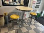 Bel Air statafel met 2 krukken, Ophalen, Gebruikt