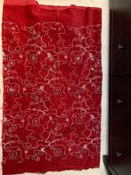 Mooie rode baby rib stof met borduursel, Ophalen of Verzenden, Zo goed als nieuw