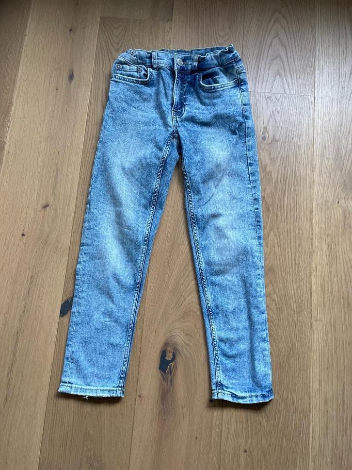 Spijkerbroek blauw maat 140 Zara, Kinderen en Baby's, Kinderkleding | Maat 140, Zo goed als nieuw, Jongen, Broek, Ophalen