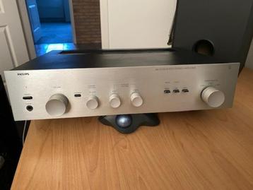 Philips 302 stereo versterker in nette staat beschikbaar voor biedingen