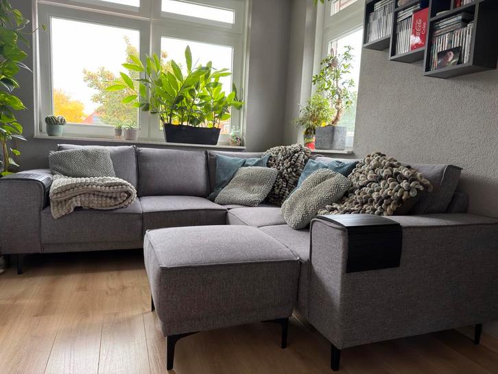 Antraciet hoekbank met hocker - Zo goed als nieuw!, Huis en Inrichting, Banken | Bankstellen, Zo goed als nieuw, Hoekbank, Vierpersoons of meer