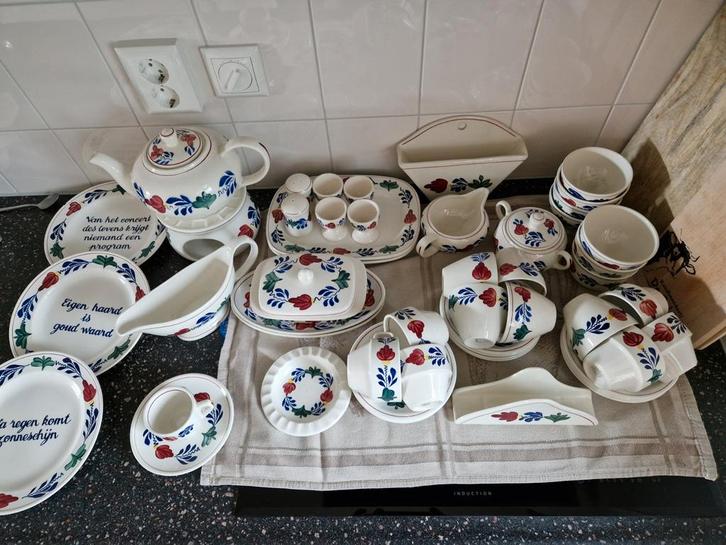 Boerenbont Servies Compleet, Huis en Inrichting, Keuken | Servies, Gebruikt, Compleet servies, Boerenbont, Aardewerk, Ophalen