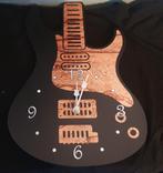 Unieke gitaar klok, gemaakt van hout, Ophalen of Verzenden, Nieuw, Analoog, Wandklok