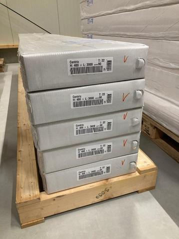 Brugman Centric radiator 400 hoog x 3000 breed type 22 beschikbaar voor biedingen