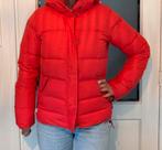 Rode gewatteerde Nike jas, Kleding | Dames, Jassen | Winter, Ophalen of Verzenden, Zo goed als nieuw, Maat 38/40 (M), Oranje