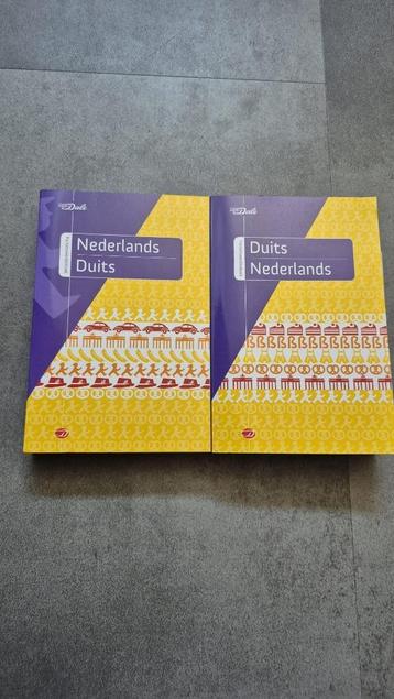 Woordenboeken Duits-Nederlands & Nederlands-Duits beschikbaar voor biedingen
