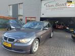 BMW 3-serie Touring 318i Business Line 6bak + climate contro, Origineel Nederlands, Handgeschakeld, 1405 kg, Zilver of Grijs