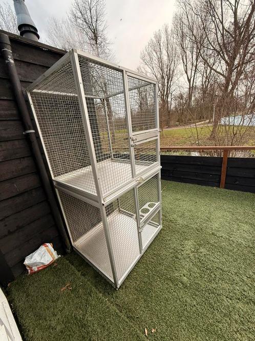 Dubbele kooi (broedkooi), Dieren en Toebehoren, Vogels | Hokken en Kooien, Gebruikt, Broedkooi of Kweekkooi, Aluminium, Ophalen