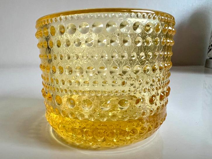 Iittala Kastehelmi Waxinelichthouder Lemon Toikka Nwst, Huis en Inrichting, Woonaccessoires | Kandelaars en Kaarsen, Zo goed als nieuw