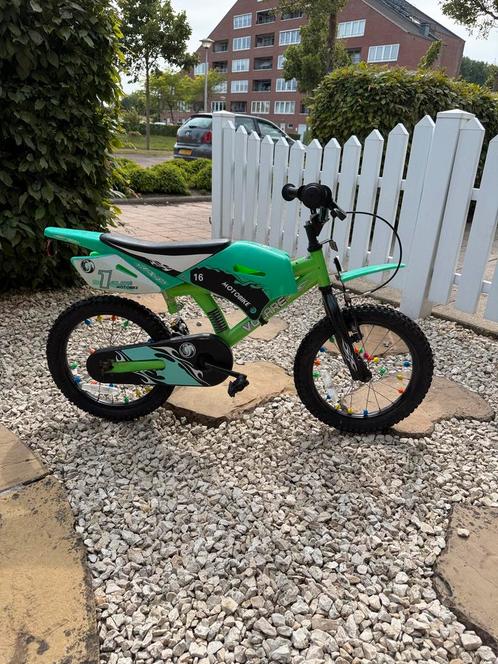 Kinder crossmotor fiets 20 inch, Fietsen en Brommers, Fietsen | Crossfietsen en BMX, Zo goed als nieuw, Ophalen of Verzenden