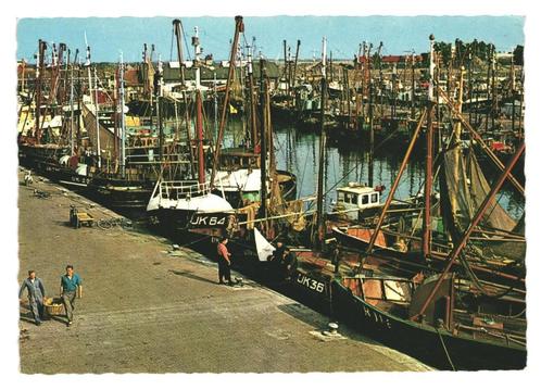 34604	Urk	1957  Haven	Nette oude kaart Onbeschreven, Verzamelen, Ansichtkaarten | Nederland, Ongelopen, Flevoland, 1940 tot 1960