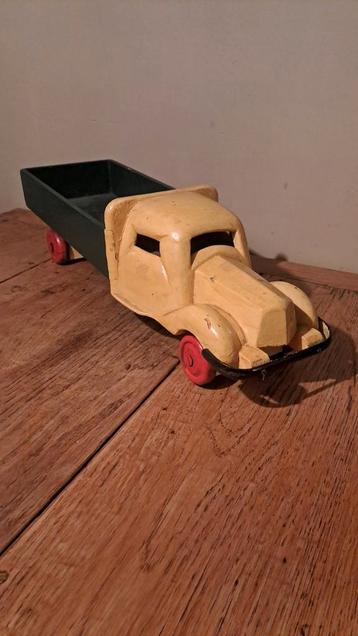 Vintage Speelgoed Vrachtwagen beschikbaar voor biedingen