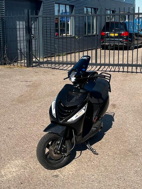 Piaggio zip 70 ac, Fietsen en Brommers, Scooters | Piaggio, Zo goed als nieuw, Zip, Maximaal 45 km/u, Tweetakt, Ophalen