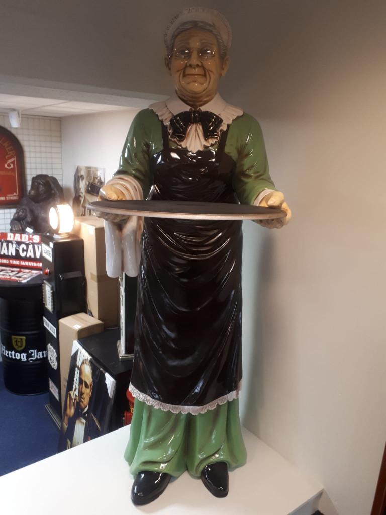 Serveerster Oma beeld levensgroot decoratie cafe decor, Antiek en Kunst, Ophalen