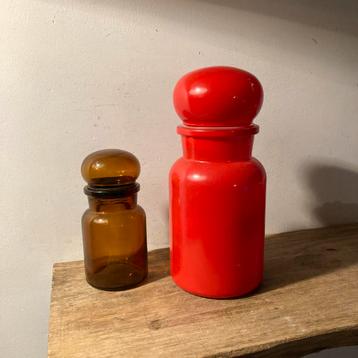 Vintage Belgische Apothekerspotten beschikbaar voor biedingen