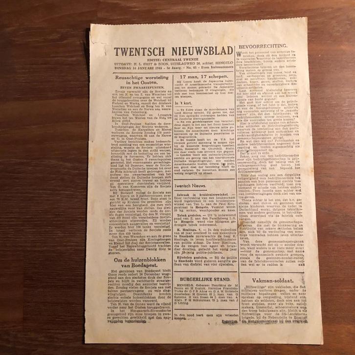 12 en 16 Januari 1945 Twentsch Nieuwsblad. Editie Twente, Boeken, Oorlog en Militair, Gelezen, Overige onderwerpen, Tweede Wereldoorlog