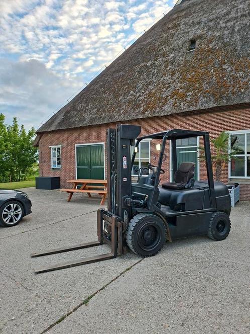 Heftruck Patria 3 ton diesel triplomast 470cm sideshift, Zakelijke goederen, Machines en Bouw | Heftrucks en Intern transport